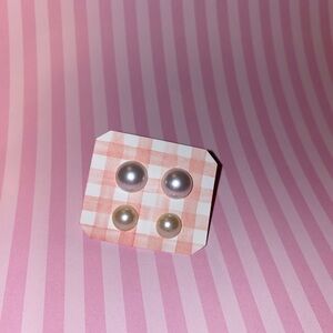 Hypoallergenic Elegant Pearl Stud Earrings